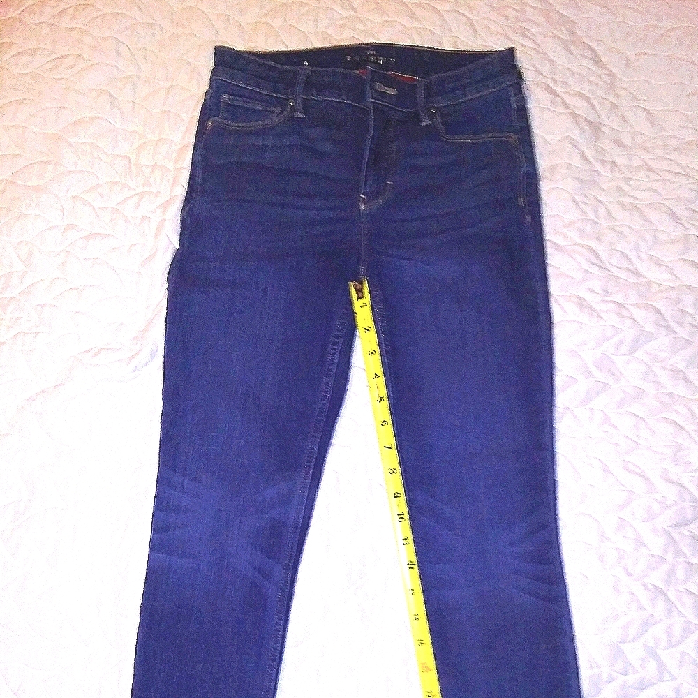 WHBM Mid-rise skinny crop